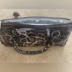 Primeware wine clutch